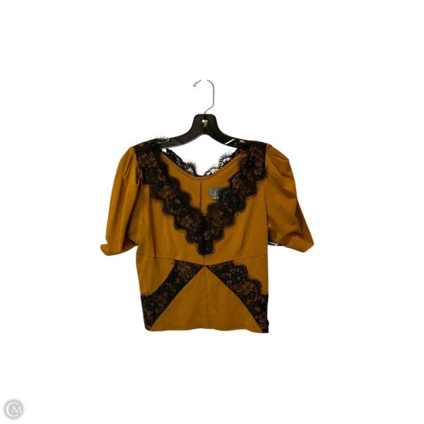 Top Short Sleeve By Anthropologie In Tan, Size: S Sale